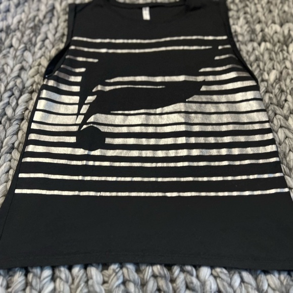 Fabletics McKinney Sleeveless Tshirt - Picture 4 of 5